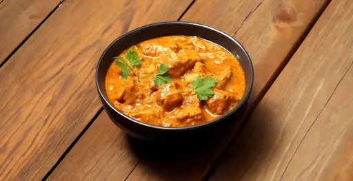 Boneless Butter Chicken In Amul Butter