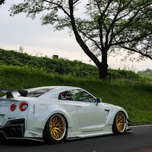 NISSAN GT-R R35