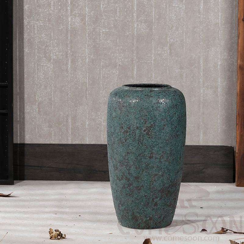 Porcelain Vase / Ceramic Vase