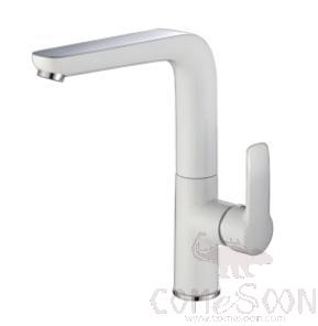Single-handle kitchen faucet that can rotate 360 degrees-brass