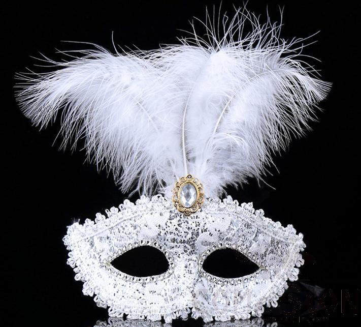 Party Feather Eye Mask Silver