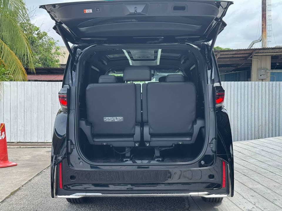 Toyota Vellfire chassis 04606 — gambar 4 daripada 6