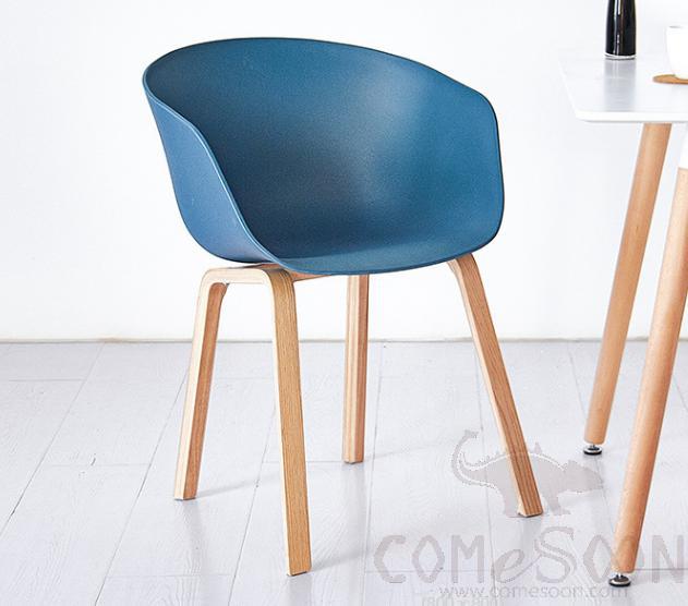 Desks and chairs-47.5 * 51 * 67.5 cm