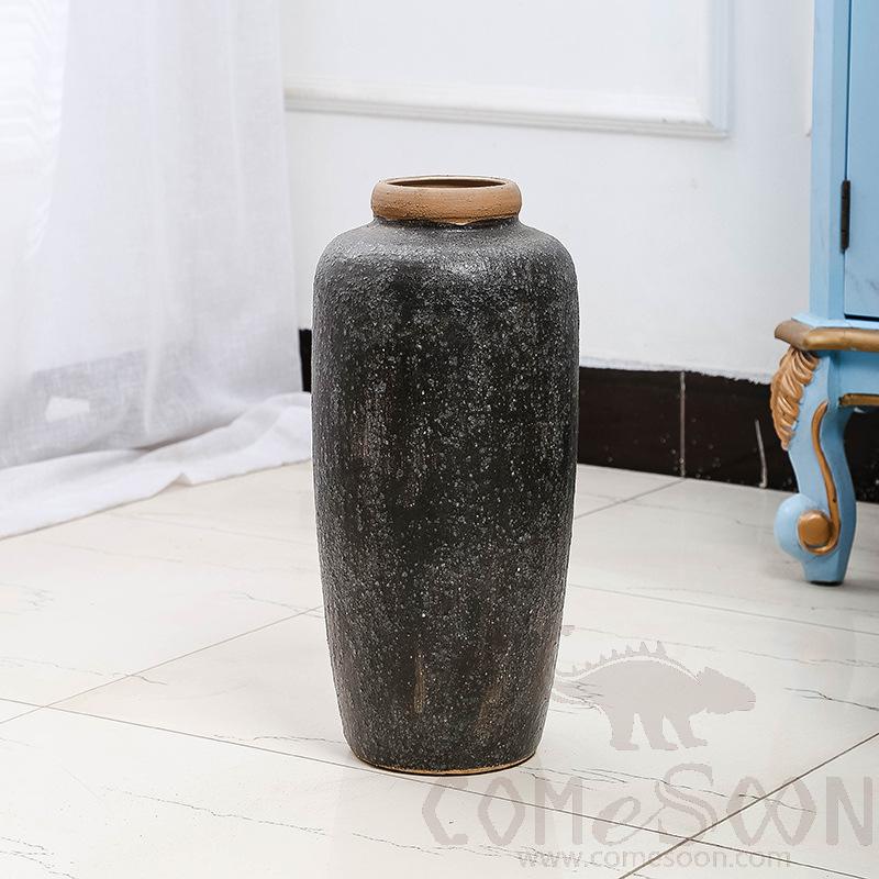 Porcelain Vase / Ceramic Vase