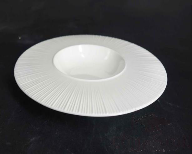 11" Bowfin Plate, L29.4*W29.4*H3.5 cm