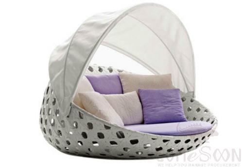 Outdoor Lying Bed, Waterproof Cloth+ High-Density Sponge+ Waterproof Cloth Canopy