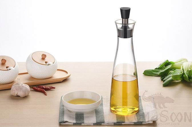 Oil Bottle, High Boric Acid Glass+ Silicone, 500ML