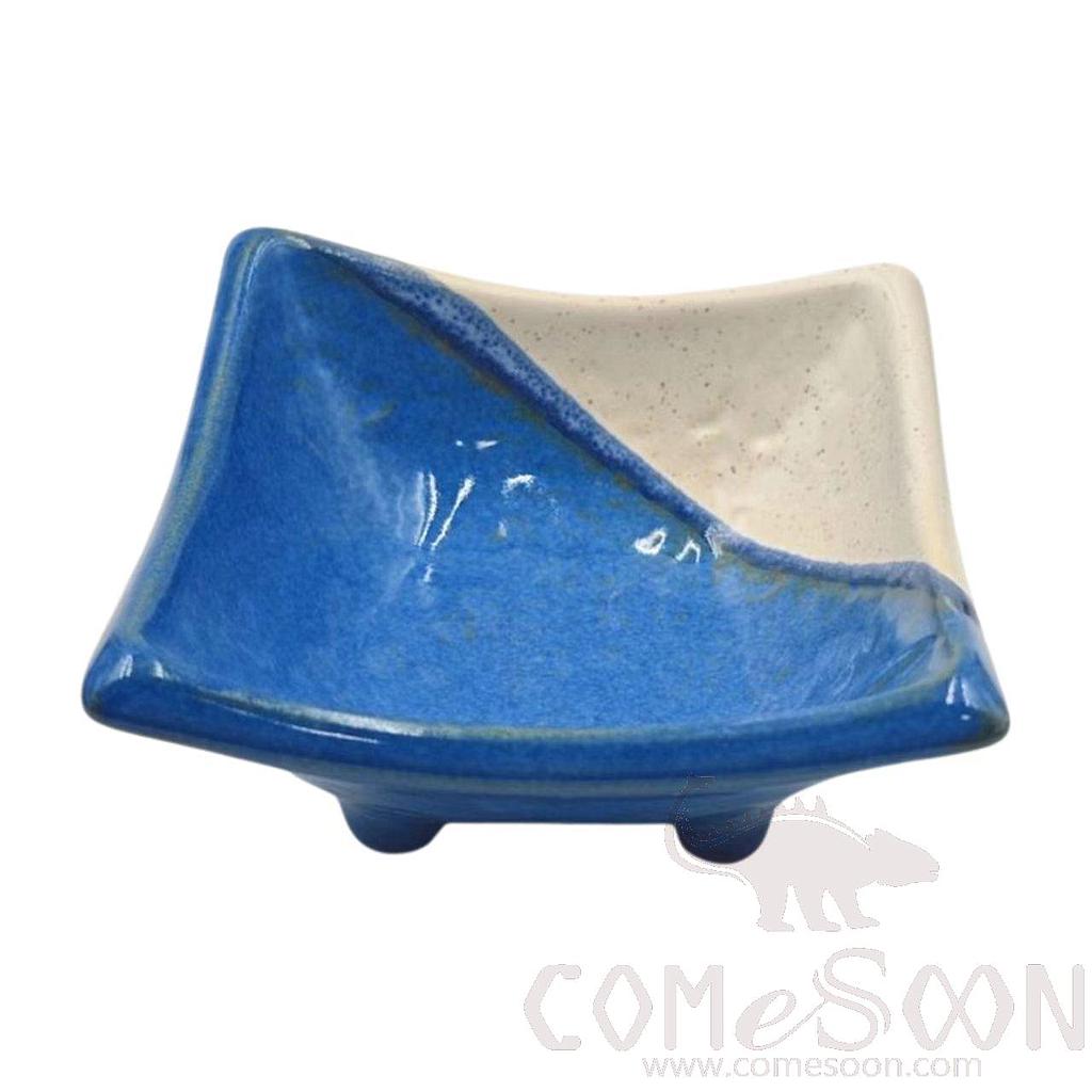Blue White Series 4" Square Plate with Four Feet