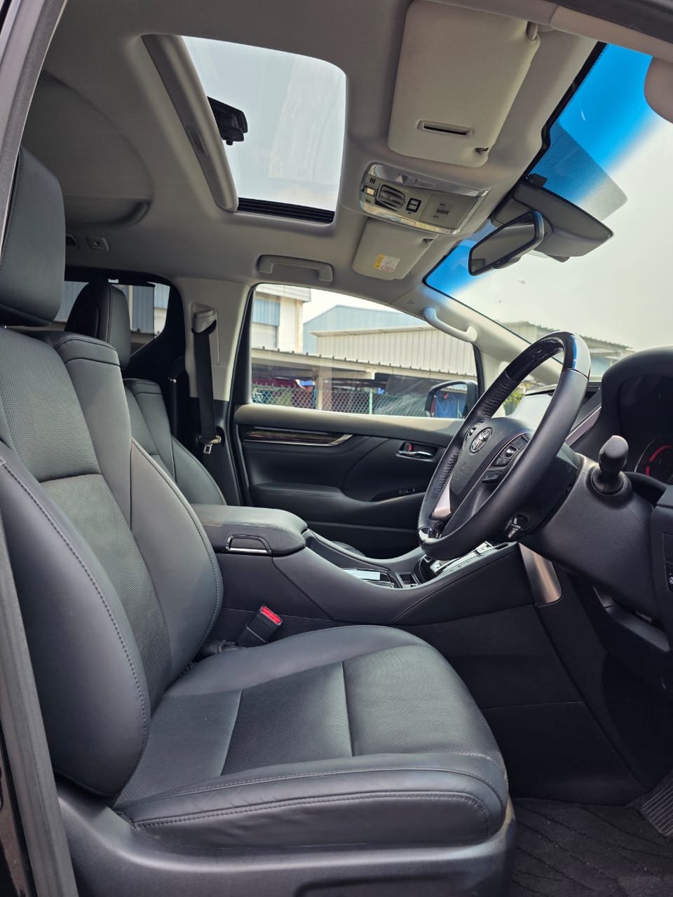 Toyota Alphard chassis 54404 — gambar 6 daripada 6
