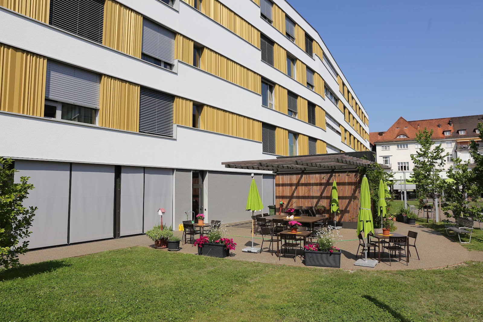 Arbeiten Im Süssbach | Lädeli — Pfegezentrum Süssbach AG – YUND