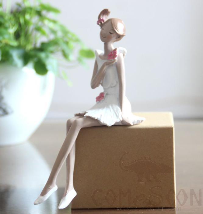 Rasin Ornaments Resin Decorations Creative Decoration Artistic Decoration   L7.5xw7xh11, White