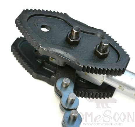 Chain Pipe Wrench 8", Chrome Vanadium Alloy Steel product image