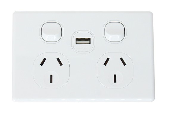 Two Position Three Plug Switch Socket, 250v/10a 2*10a 1*Usb, 1way