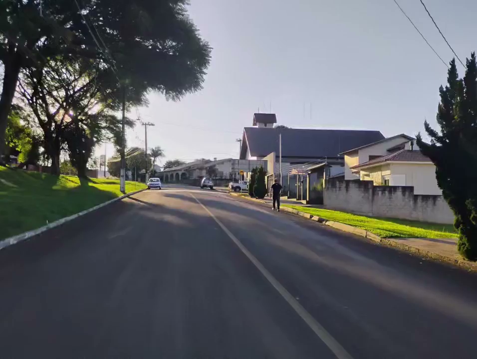 Vídeo: Boa tarde, Cruz Alta! 😍 Bora passear um pouco pelas ruas da cidade. Você sabe que lugar é esse? 👀🤔