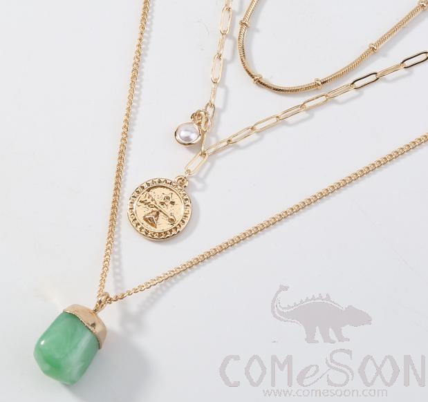 Necklace / Jewelry Nz494