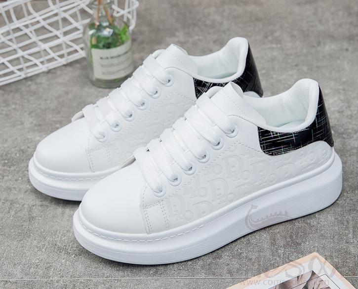 Sports Shoes-35-40 Size