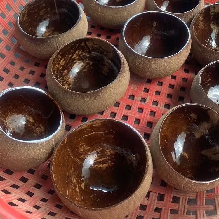 Polished Coconut Shells for Candles, Ø12-14 cm