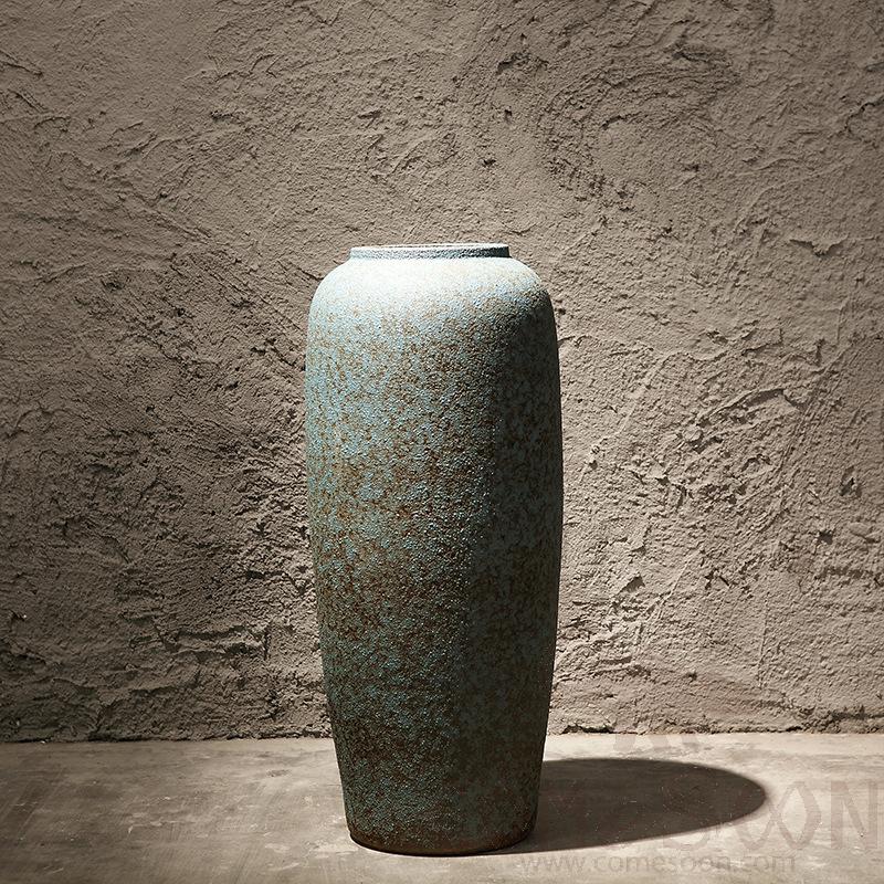 Porcelain Vase / Ceramic Vase