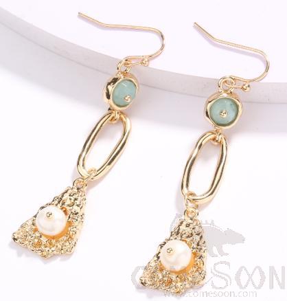 Earring / Dangler / Eardrop / Jewelry Ne071