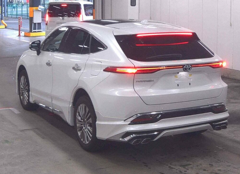 Toyota Harrier Z Leather casis MXUA80-0104906 — gambar 5 daripada 6