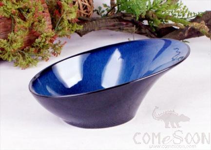 Blue Glaze 9" Peaked Cap Bowl product image