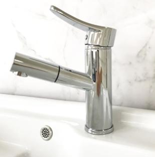Pull sink faucet-brass