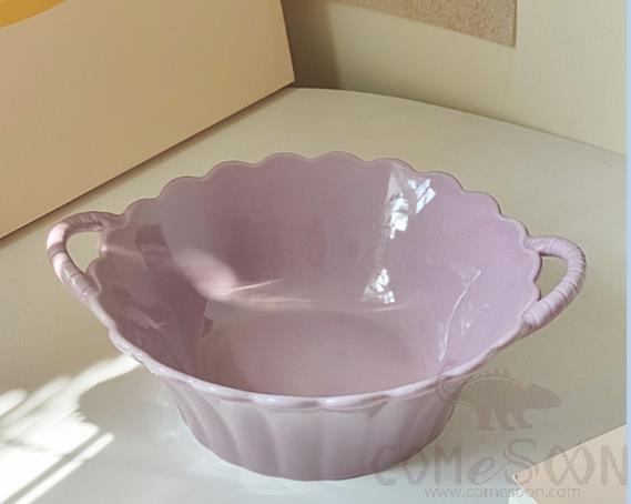 Round Bowl with Two Ears, 7.5"