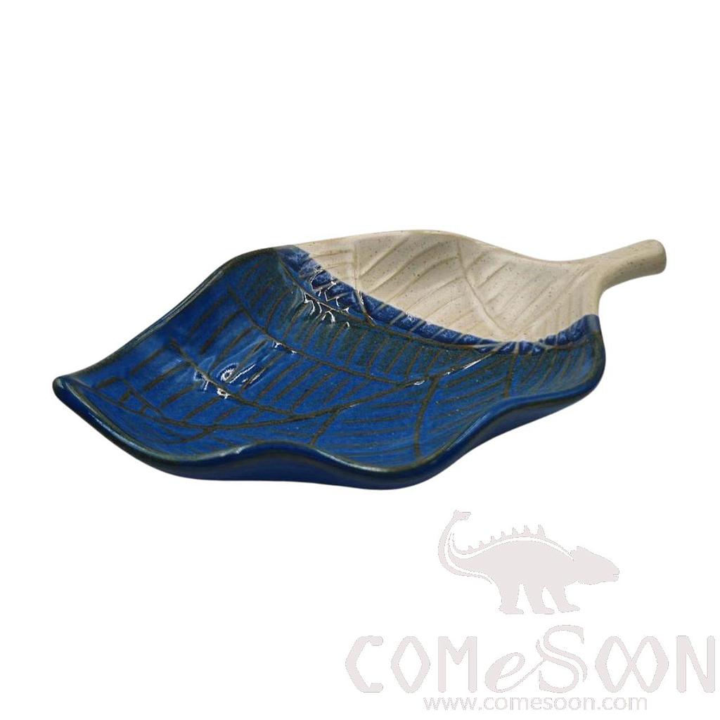 Blue White Series 7" Leaf Plate