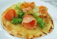 Cách làm món Pancake cá hồi xông khói