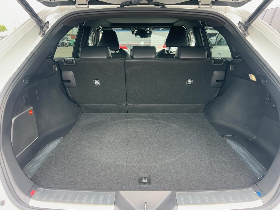 Toyota Harrier Z Leather casis MXUA80-0083375 — gambar 4 daripada 6