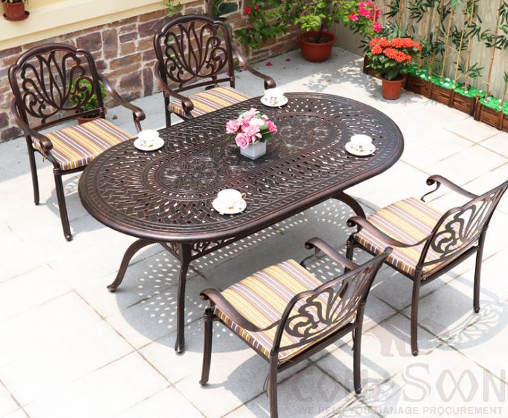 Outdoor Cast Aluminum Tables and Chairs product image