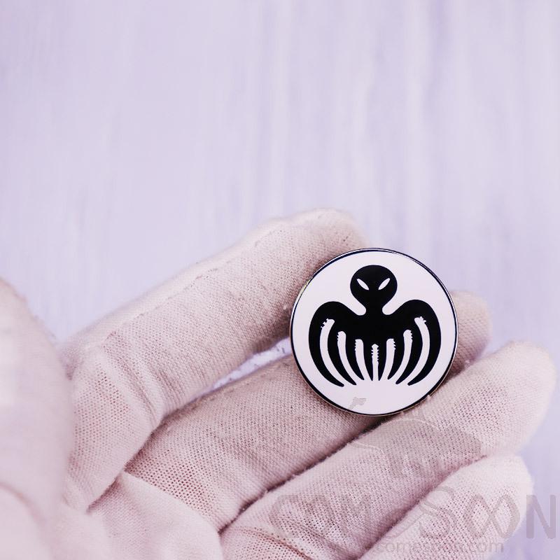 Brooches, Metal, D30mm
