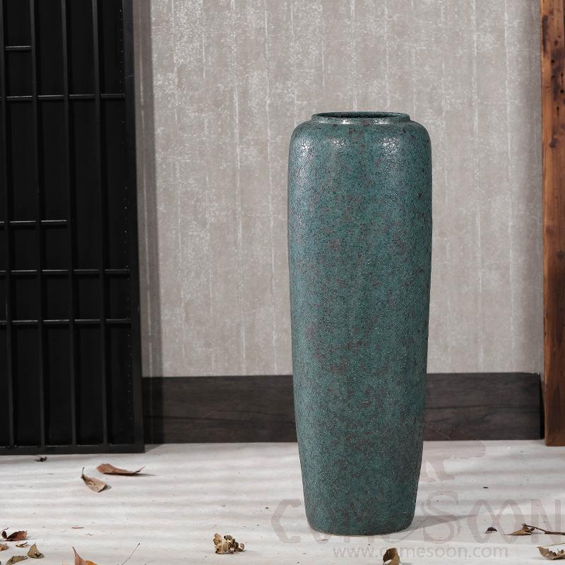 Porcelain Vase / Ceramic Vase