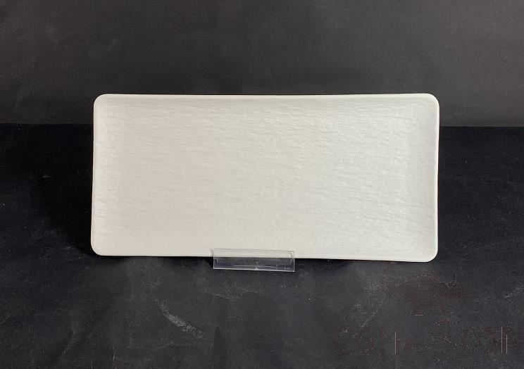 20118 Series 10" Rectangular Plate - Matte White