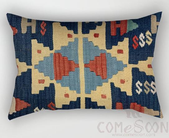 Pillow, Linen.
50*30cm