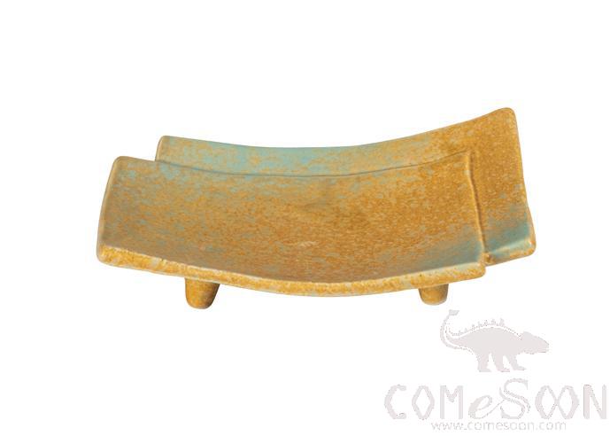 New Japanese 7" Rectangular Tall Cut Corner Plate