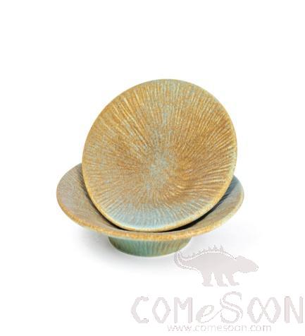 Wheat Field 8" Embossed Flower Shallow Plate