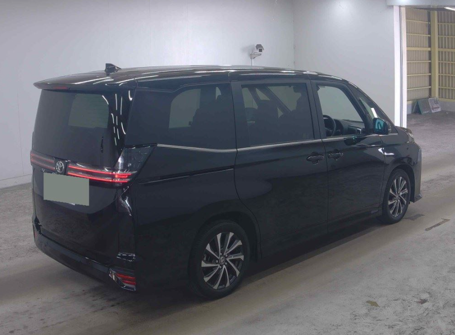 Toyota Voxy SZ chassis 03850 — gambar 4 daripada 6