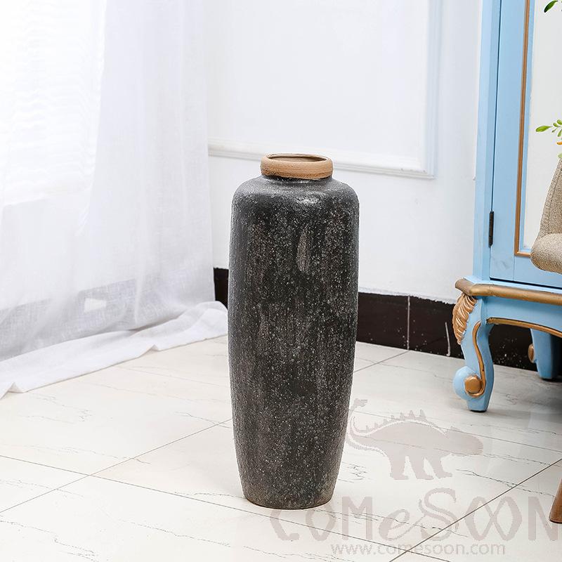 Porcelain Vase / Ceramic Vase