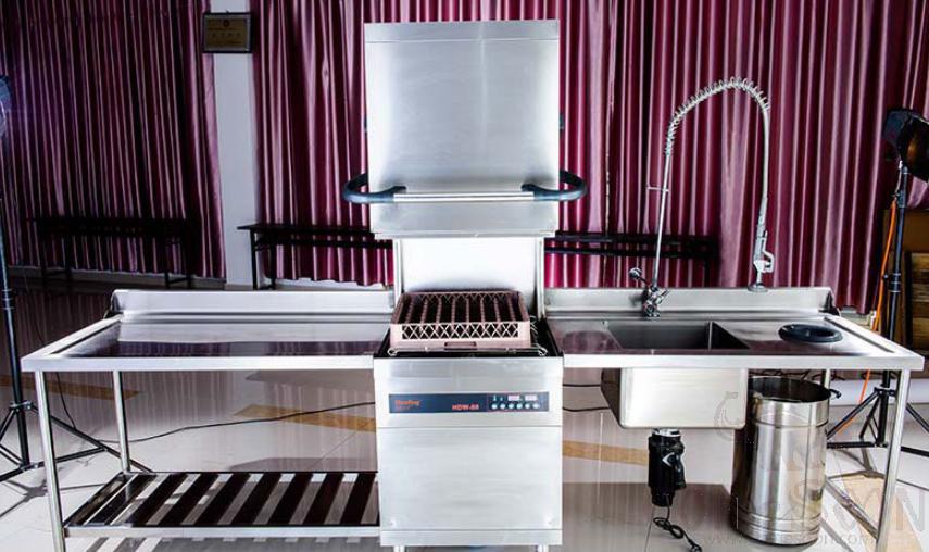 Coverless Single Tank Dishwasher
 800*820* 1470mm