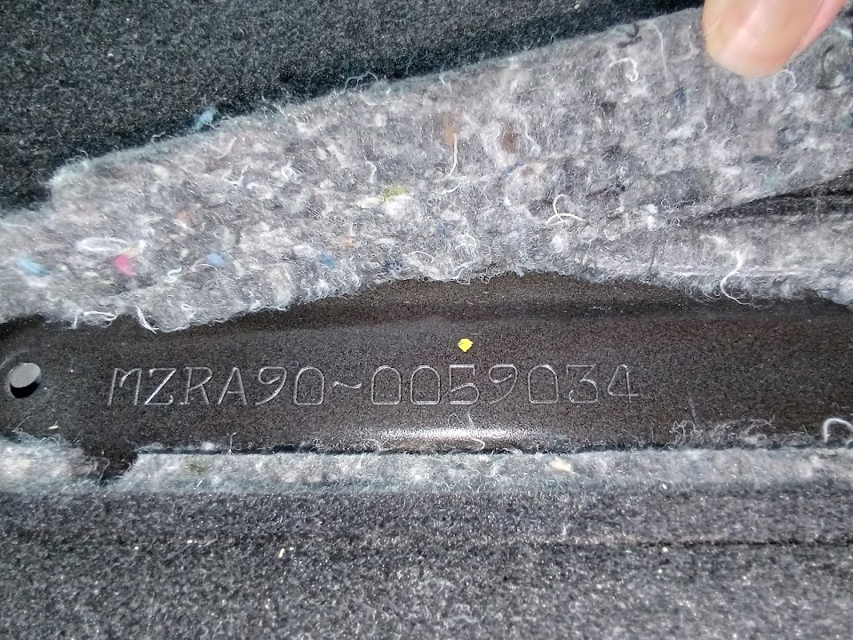 Toyota Voxy SZ chassis 59034 — gambar 5 daripada 6