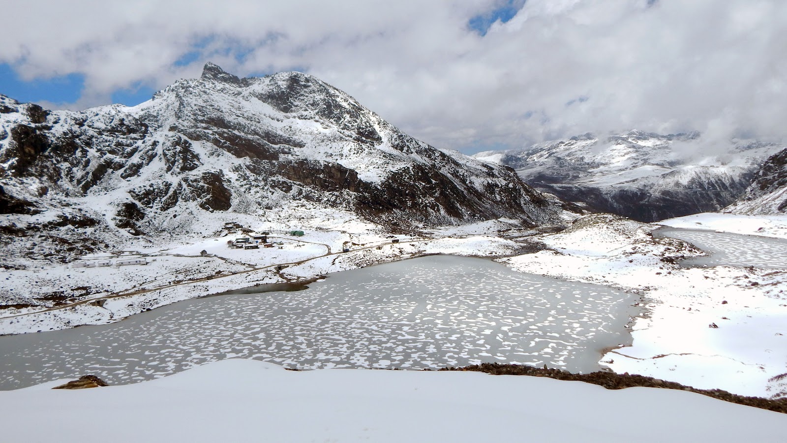 lake in bumla