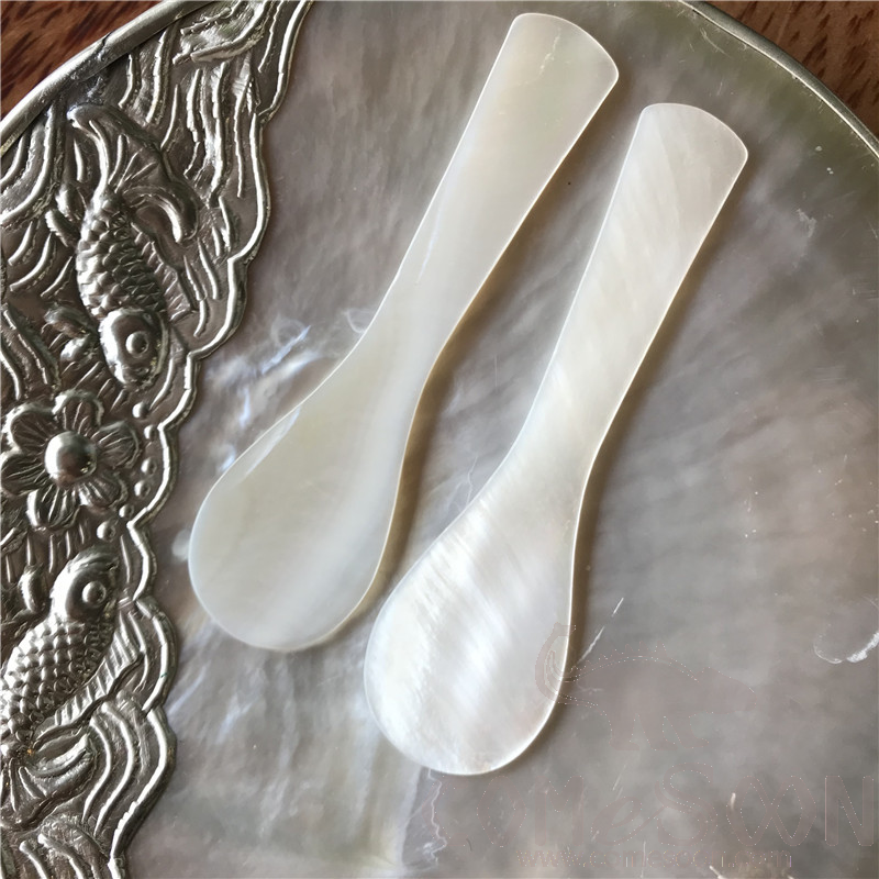 Shell Caviar Spoon