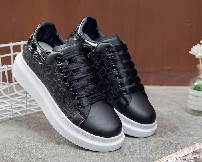 Sports Shoes-35-40 Size