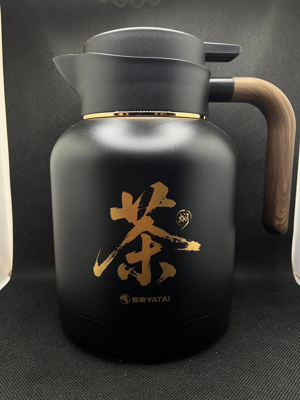Термос-Кувшин Yatai 1500ml