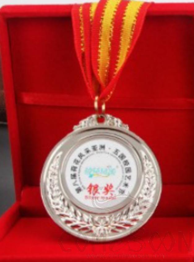 Customized Logo Silver Medal,
Φ5.2cm, 30G,
Rope Lenght:90cm