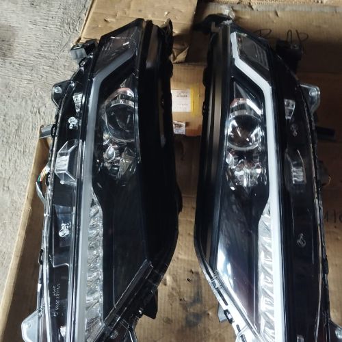 Headlamp Pajero black piano 