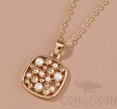 Necklace / Jewelry Nz786
