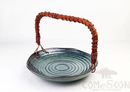 Mist Green 9.75" Horizontal Handle Round Plate product image