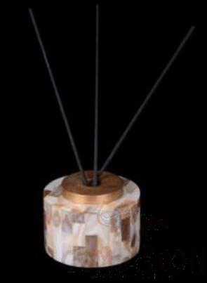 F2-Round Flower Shell Aroma Bottle Gold, Resin+ Shell, 78*78* 58 mm